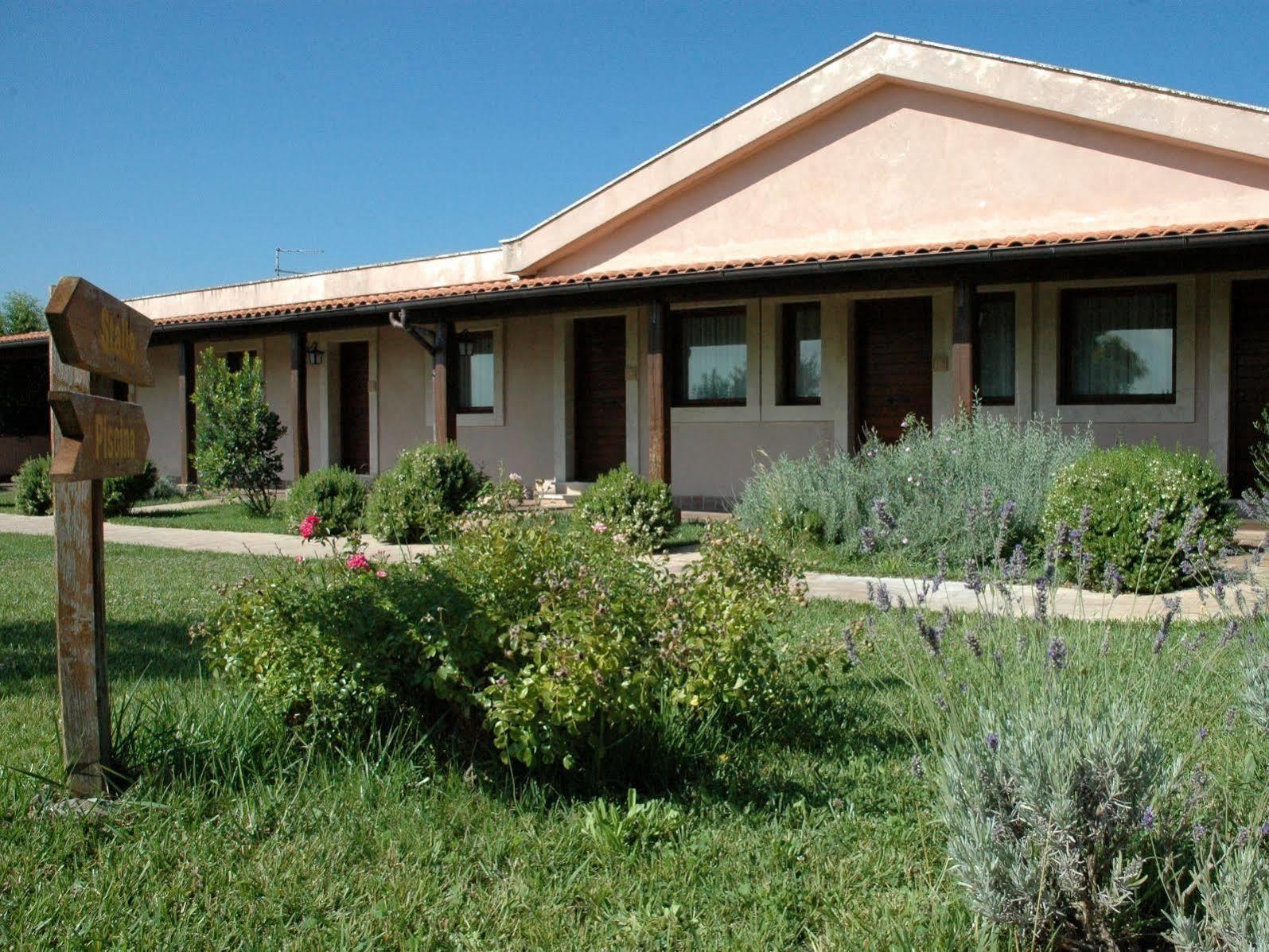 Hotel Tenuta Dell'Argento Resort Civitavecchia Ngoại thất bức ảnh